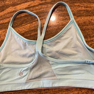 Lululemon Flow Y Bra, 6, Small, Light Blue